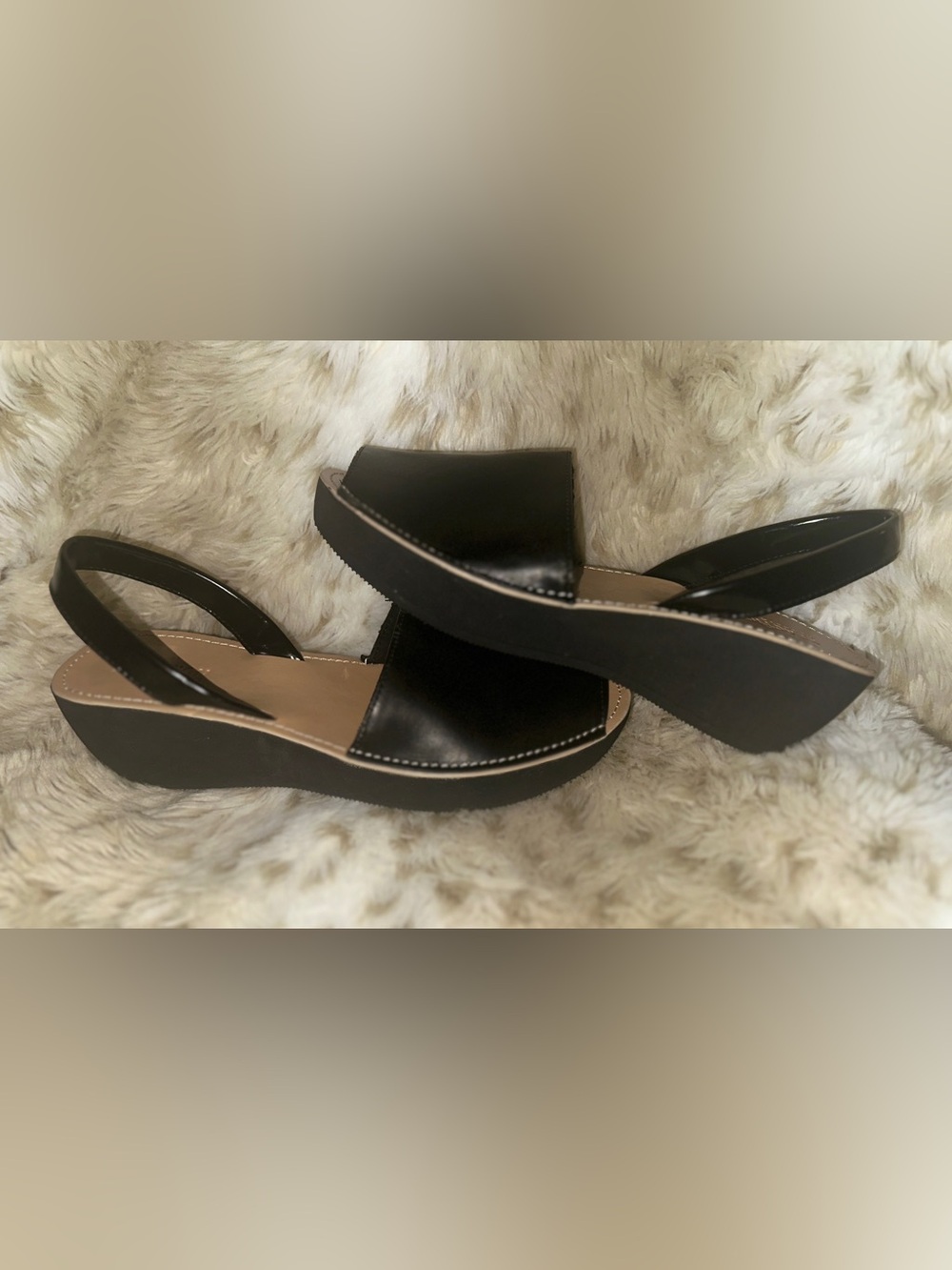 Kenneth Cole Reaction Fine Glass Black Open-Toe Slingback Sandals - Picture 3 of 8